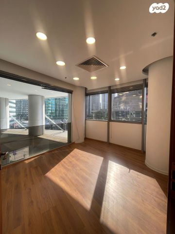 משרדים, דרך מנחם בגין, בורסה, רמת גן