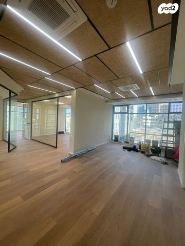 משרדים, בורסה, רמת גן