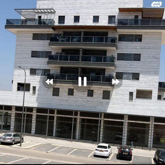 חנויות/ שטח מסחרי