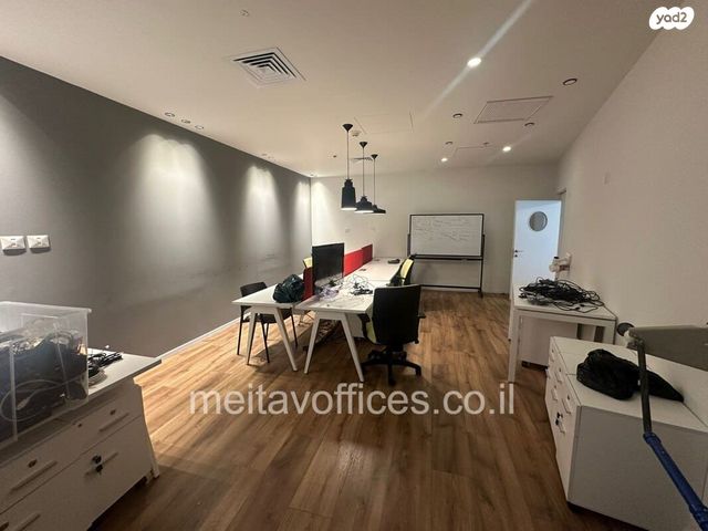 משרדים, דרך מנחם בגין 150, מונטיפיורי, הרכבת, תל אביב יפו
