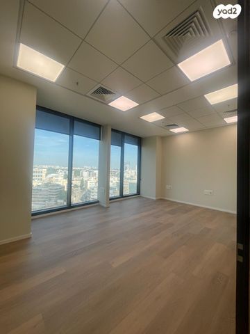 משרדים, דרך מנחם בגין 13, בורסה, רמת גן
