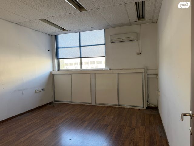 משרדים, תפוצות ישראל 5, תל גנים, גבעתיים