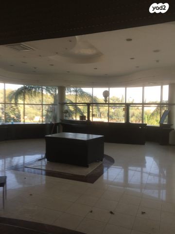 חנויות/ שטח מסחרי, דרך דגניה, אזור תעשיה קרית אליעזר, נתניה