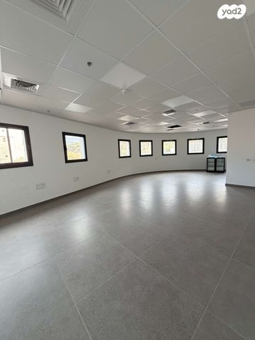 מבני תעשיה, כרמיאל