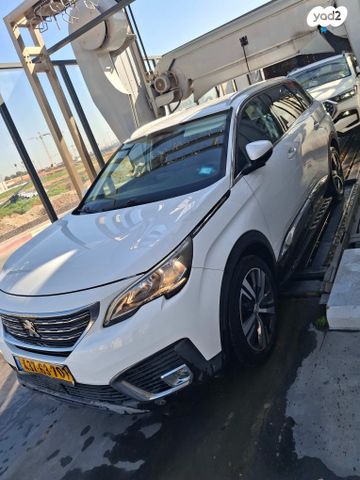 מודעת רכב פיג'ו 5008