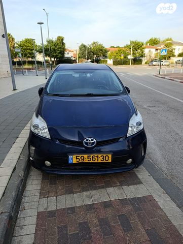 טויוטה פריוס