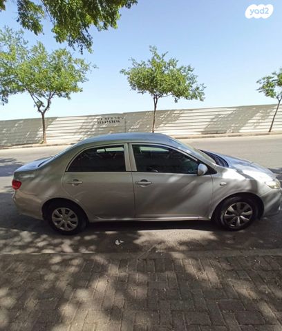 טויוטה קורולה