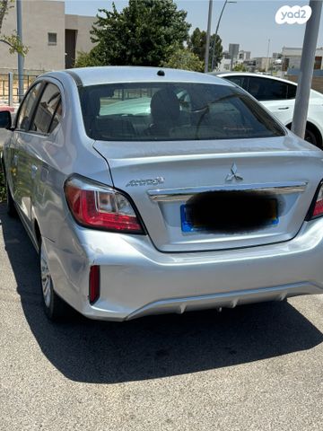 מיצובישי אטראז'