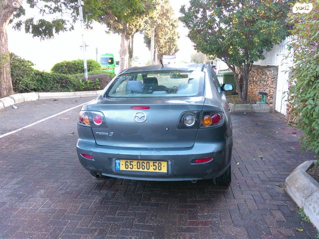 מודעת רכב מאזדה 3