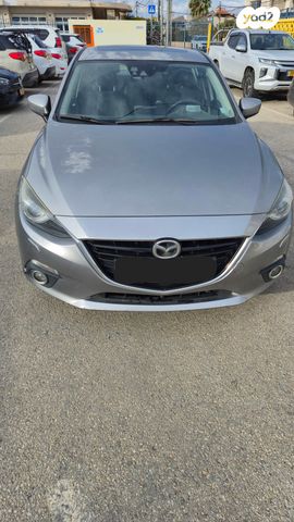 מאזדה 3