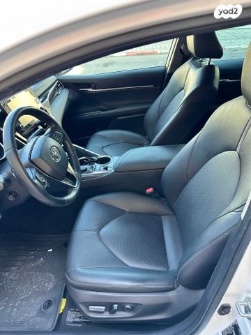 טויוטה קאמרי