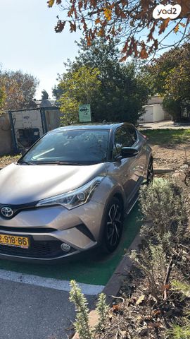 טויוטה C-HR