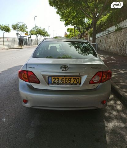 טויוטה קורולה