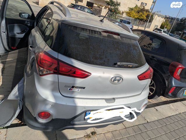 יונדאי I20 קרוס