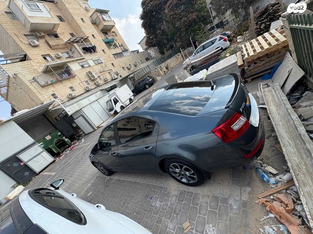 סקודה אוקטביה 