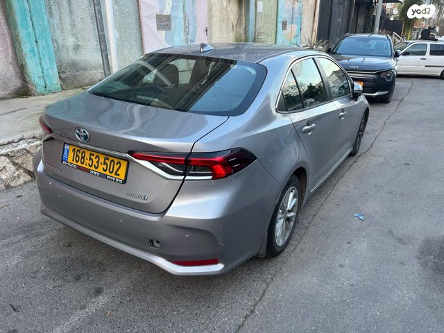 מודעת רכב טויוטה קורולה
