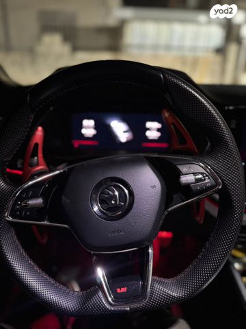 סקודה אוקטביה