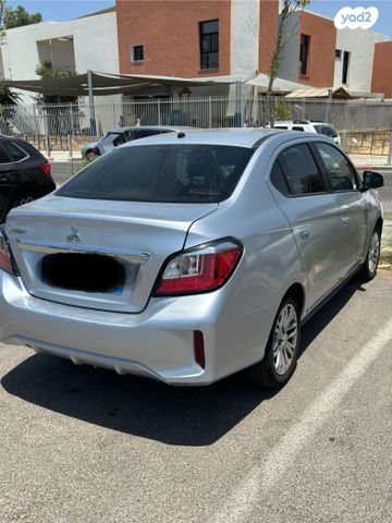 מיצובישי אטראז'