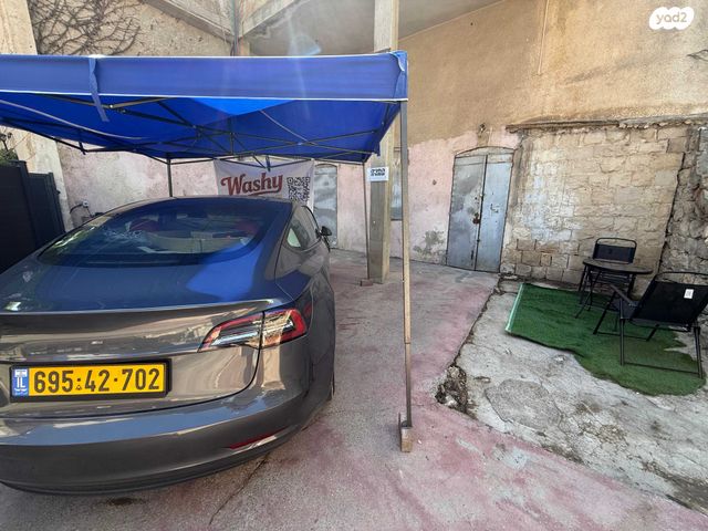 מודעת רכב טסלה מודל 3