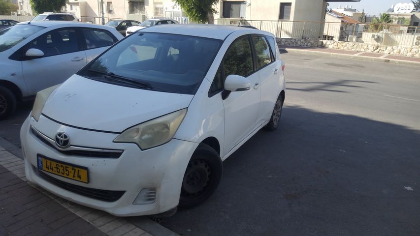 טויוטה ורסו-S