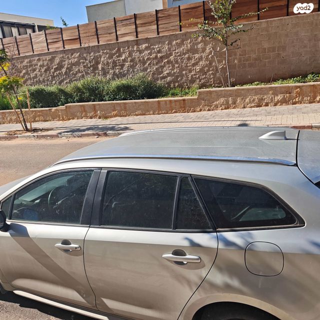 מודעת רכב טויוטה קורולה