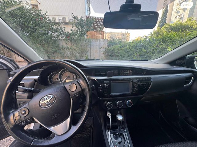 מודעת רכב טויוטה קורולה