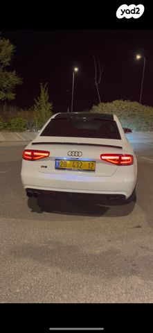 אאודי A4