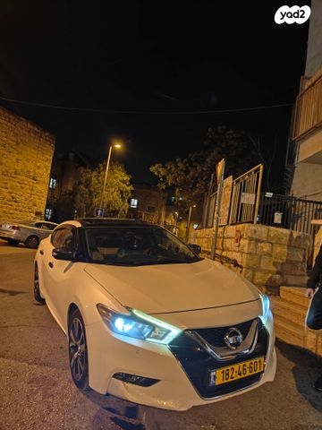 ניסאן מקסימה