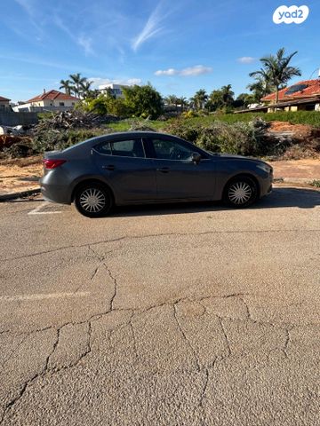 מודעת רכב מאזדה 3