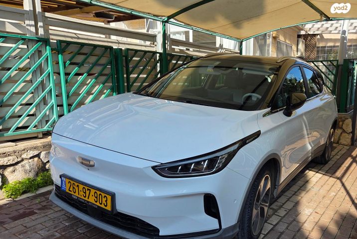 מודעת רכב ג׳ילי Geometry C