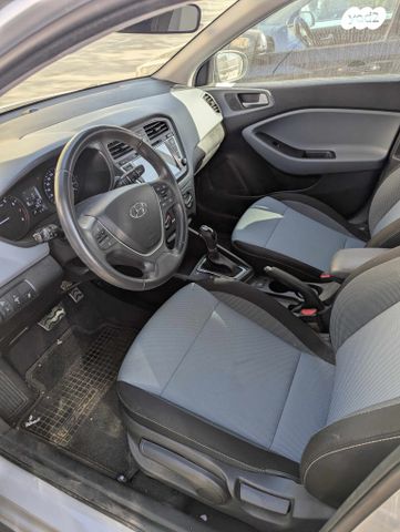 יונדאי I20 קרוס