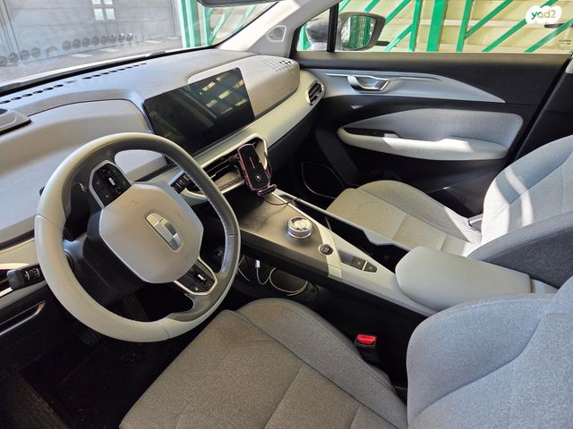 ג׳ילי Geometry C