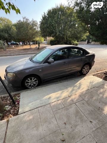 מודעת רכב מאזדה 3