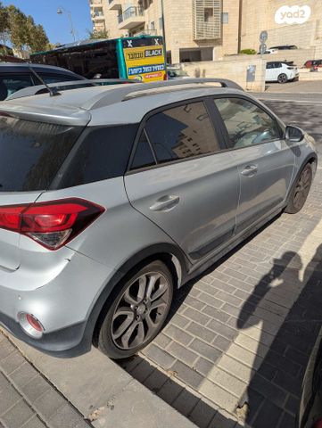 יונדאי I20 קרוס