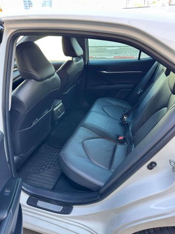 טויוטה קאמרי