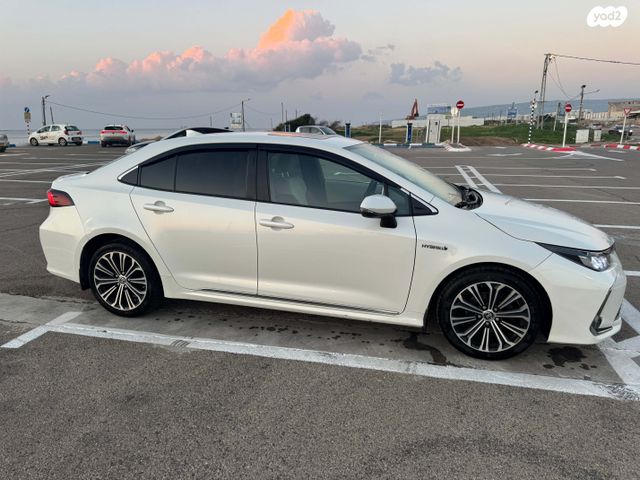 טויוטה קורולה