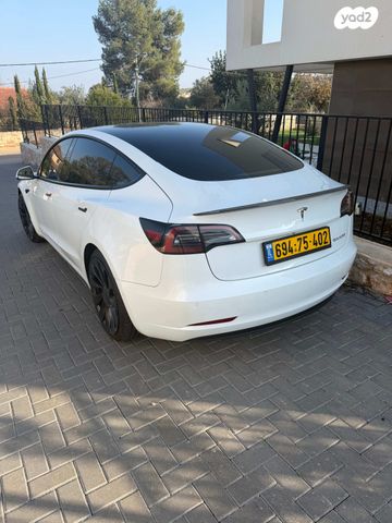 טסלה מודל 3