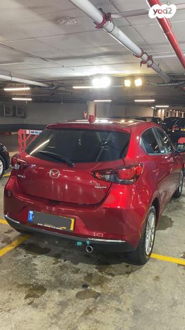 מודעת רכב מאזדה 2