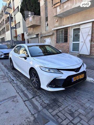 טויוטה קאמרי