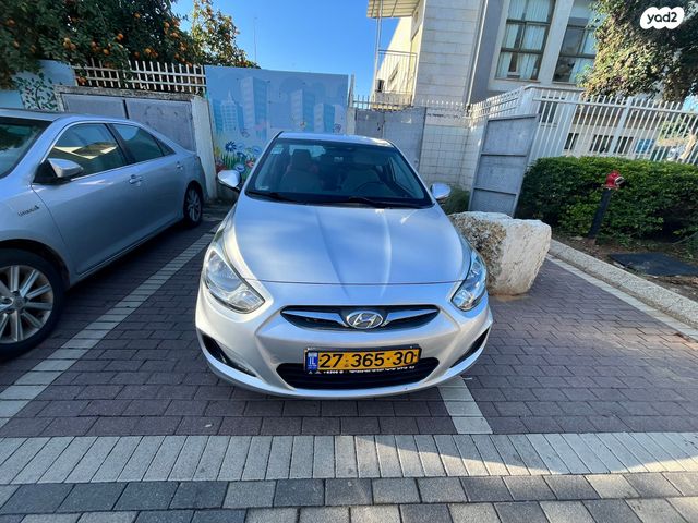 יונדאי אקסנט i25