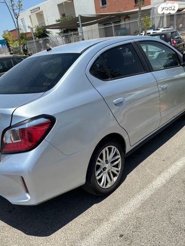 מיצובישי אטראז'