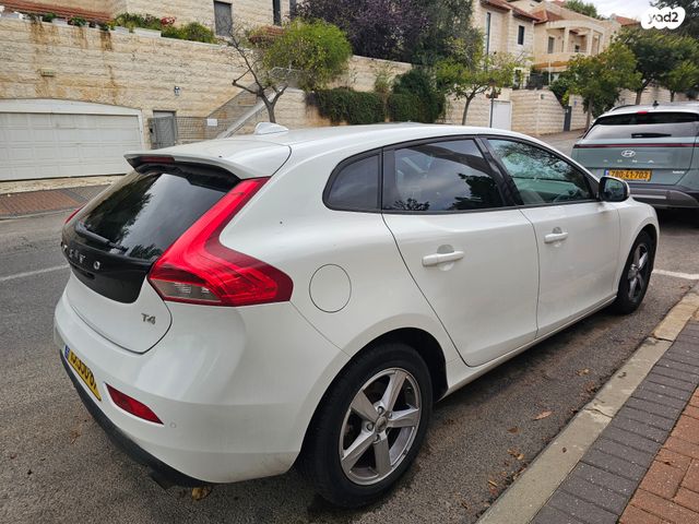 מודעת רכב וולוו V40