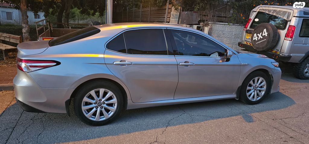 טויוטה קאמרי