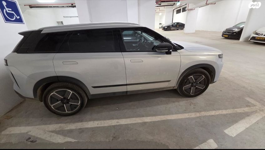 מודעת רכב ג'אקו J7