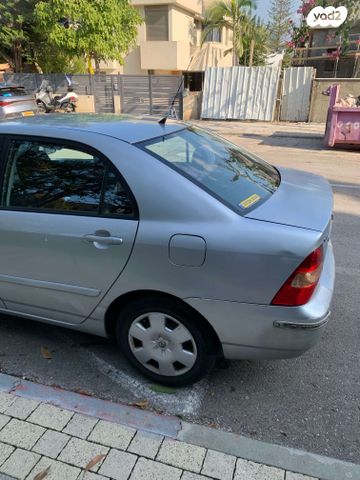 טויוטה קורולה