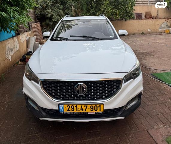 מודעת רכב אם ג'י ZS