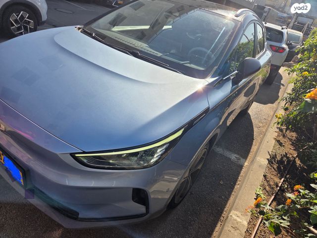 ג׳ילי Geometry C