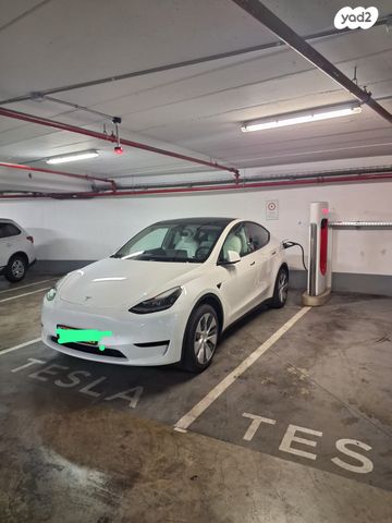 מודעת רכב טסלה מודל Y