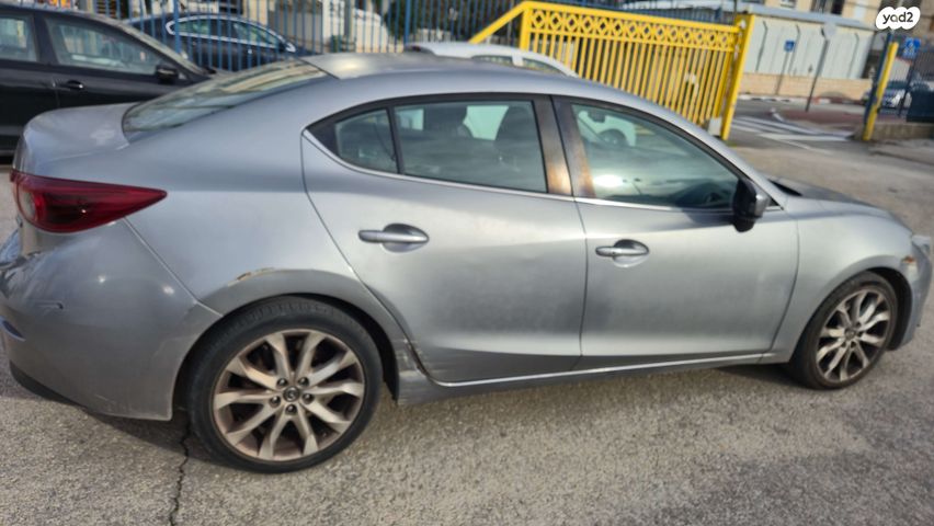 מודעת רכב מאזדה 3