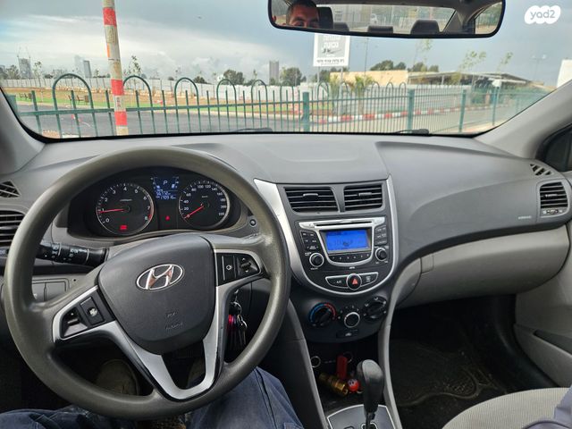 יונדאי אקסנט i25